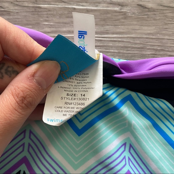 Two piece high rise bathing suit - Picture 6 of 9